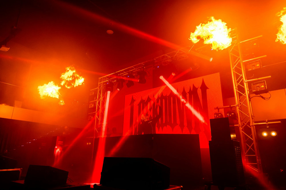 dj on hardstyle festival stage